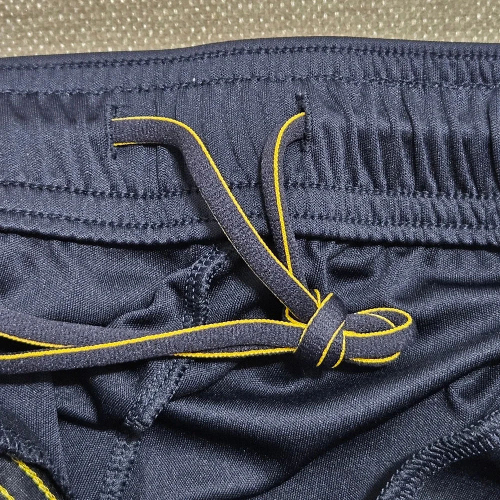 Adidas Athletic Shorts Mens XL Navy Blue Yellow Striped Activewear Pockets